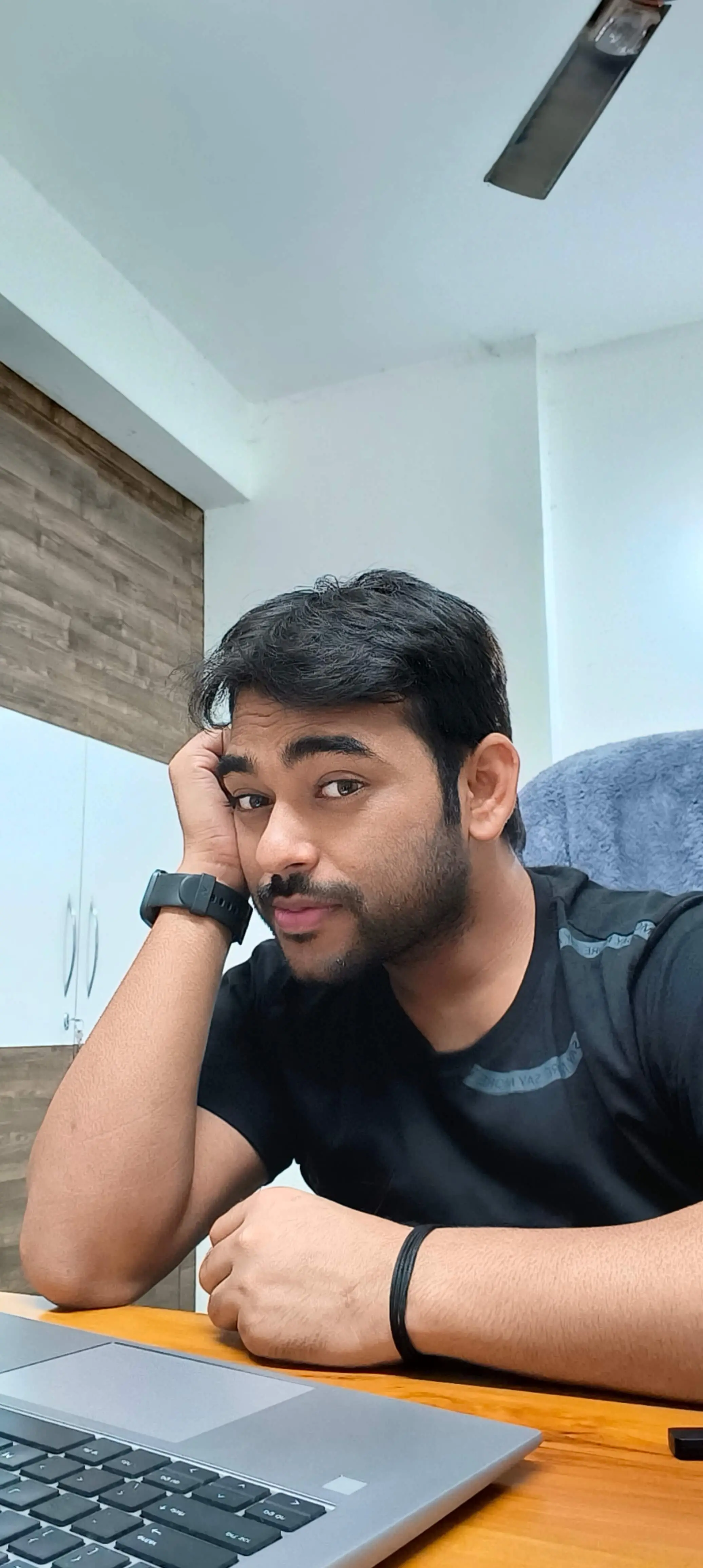Ashish Yadav - Frontend Developer | React & Next.js Expert